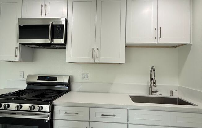 1 bed, 1 bath, 525 sqft, $1,850, Unit 9181-7