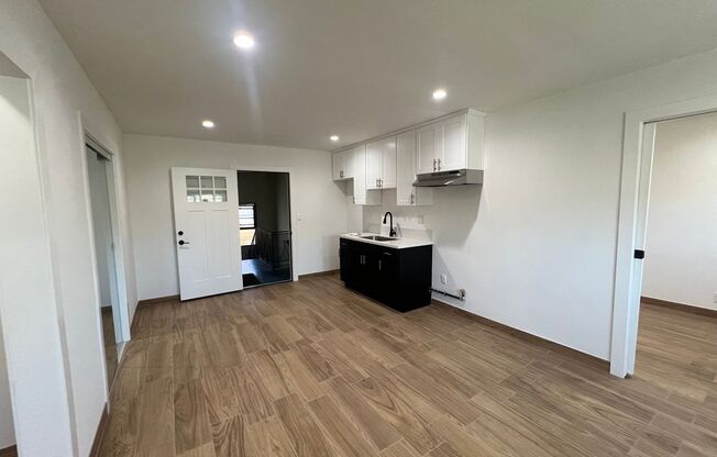 Normandie Luxury Apartments LLC