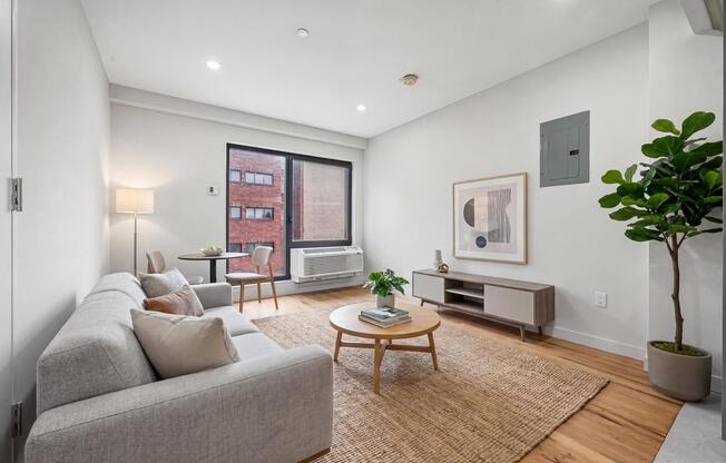 Studio, 1 bath, 367 sqft, $2,975, Unit 5F