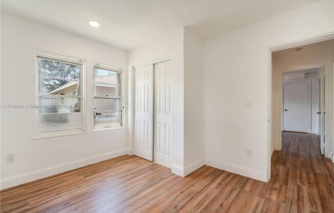 2246 CLEVELAND ST HOLLYWOOD, FL 33020-