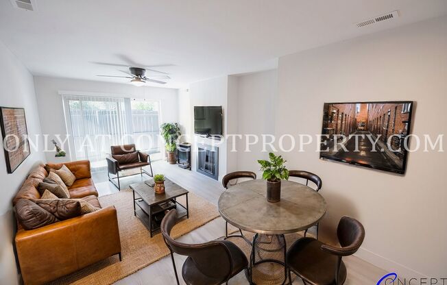 2 beds, 1 bath, 894 sqft, $1,599, Unit 07