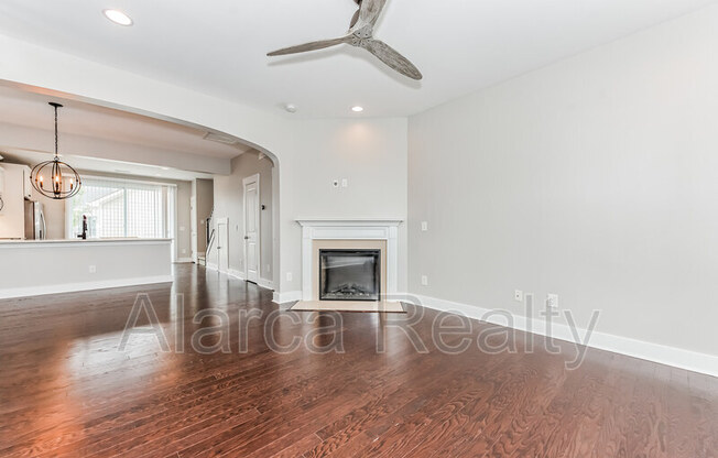 3246 MOSS LN