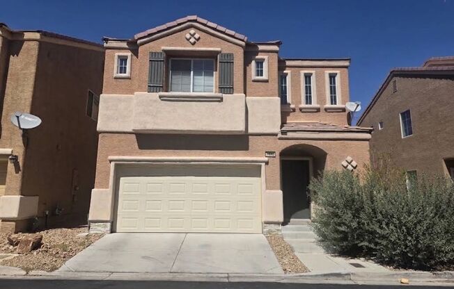 Beautiful 2 Story Home in Mountains Edge.