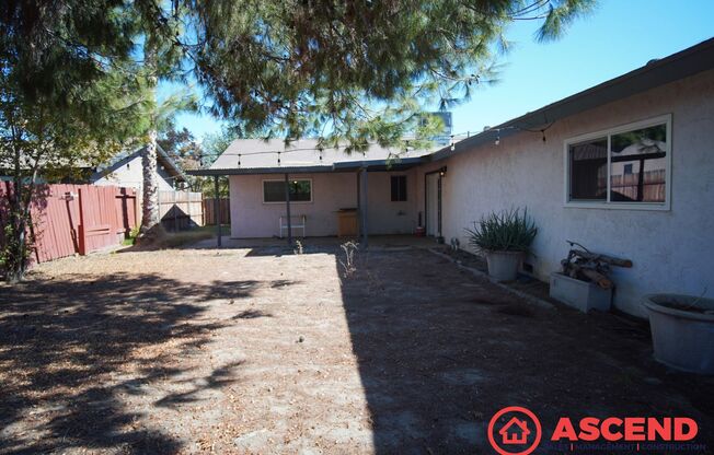 Stunning Home in Southwest Bakersfield!