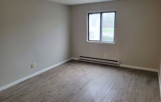 1 bed, 1 bath, $925, Unit 15