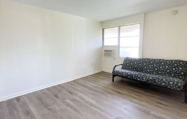 Halawa Heights 3 bedroom, 1 bath Duplex