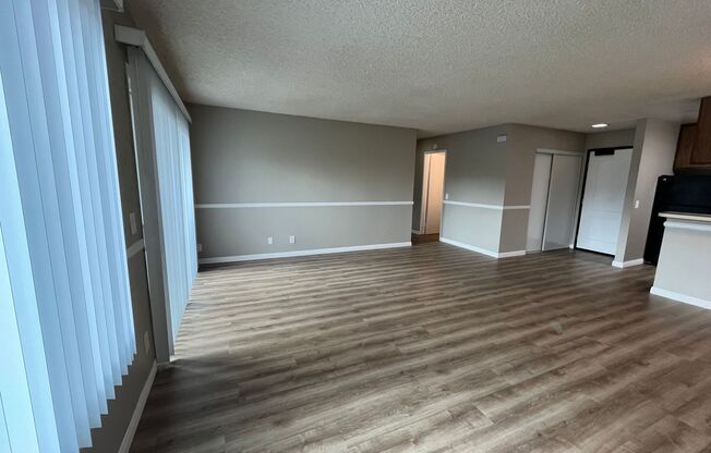 1 bed, 2 baths, 900 sqft, $2,300, Unit 107