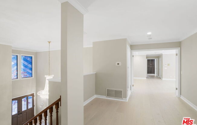 5 beds, 6 baths, 5,290 sqft, $12,000