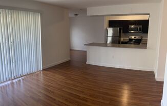 3 beds, 2 baths, 1,205 sqft, $2,275, Unit 060