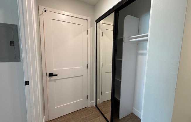 1 bed, 1 bath, 695 sqft, $1,748, Unit 318