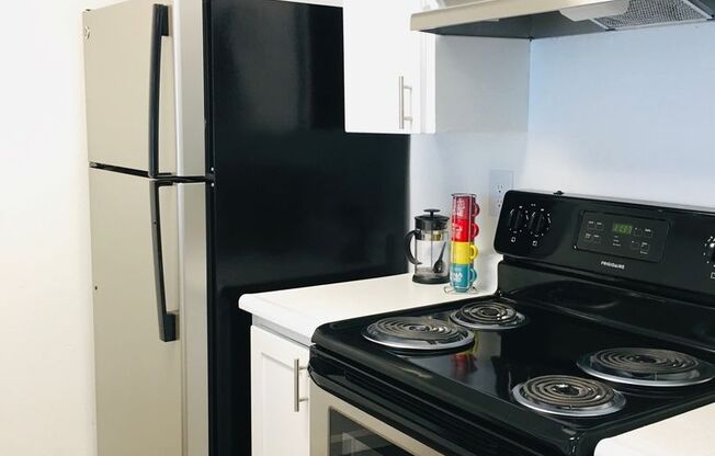 2 beds, 1.5 baths, 1,200 sqft, $2,500, Unit 212