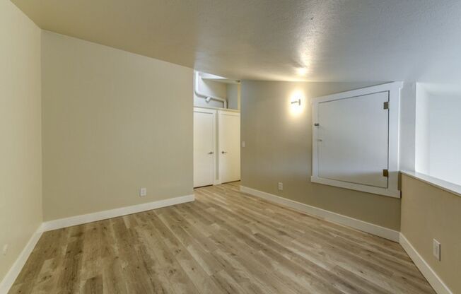 1 bed, 1 bath, 608 sqft, $2,125, Unit 9