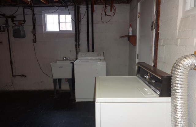 3 beds, 2 baths, $3,850