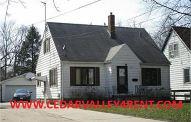 3 bedroom, 1 bath house 1824 West 7th  Waterloo, IA