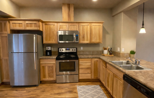 907Cher - Viking Inv, LLC