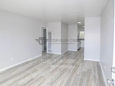 2 beds, 1 bath, 850 sqft, $2,050, Unit 3