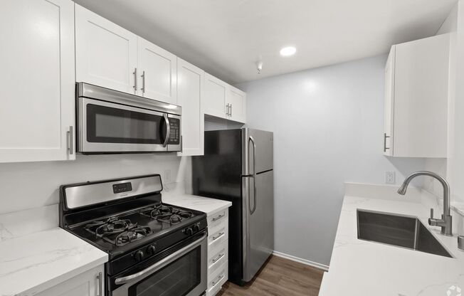 2 beds, 2 baths, 1,150 sqft, $3,098, Unit 302