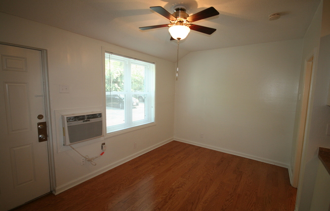 1 bed, 1 bath, 388 sqft, $965, Unit 19