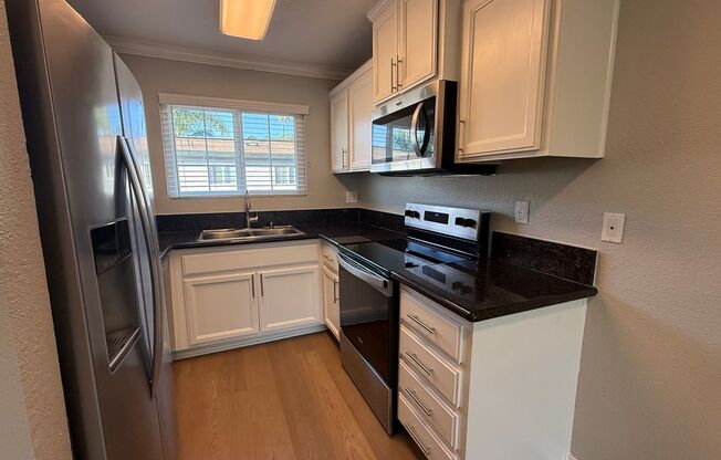 2 beds, 1 bath, 850 sqft, $2,515, Unit 905K