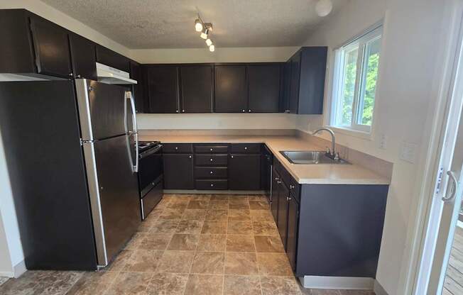 Experience the Beauty of Ashley Court Apartments