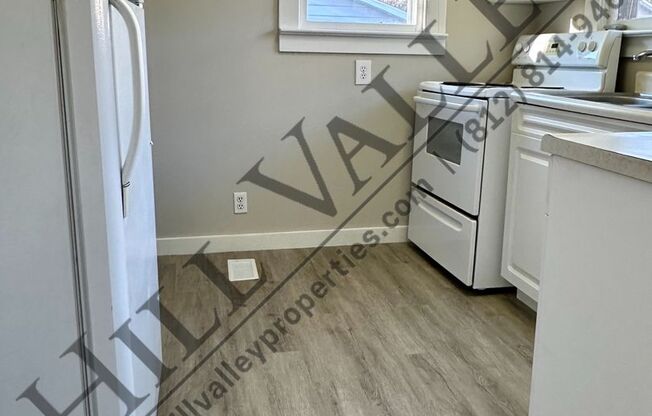 2 beds, 1 bath, $875