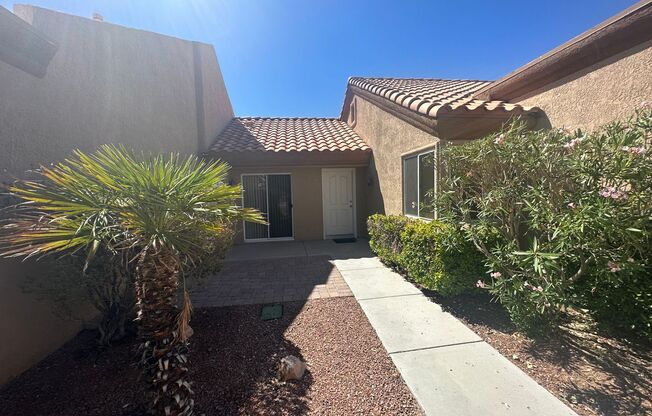 Single Story in Sun City Summerlin! Age Restricted 55+ Community