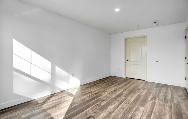 1 bed, 1 bath, 591 sqft, $1,949, Unit 102