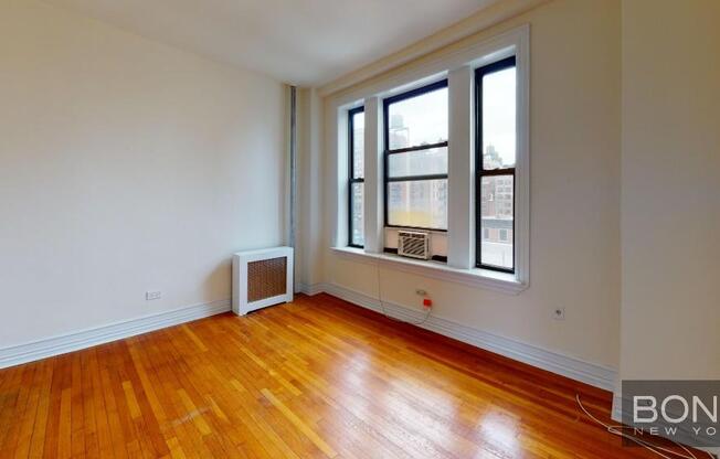 1 bed, 1 bath, $4,175, Unit 94