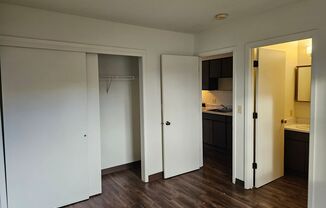 1 bed, 1 bath, $635, Unit 402-08