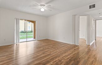 2 beds, 1 bath, 1,015 sqft, $2,050, Unit 09 - 912