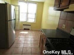 2 beds, 1 bath, $2,500, Unit 2