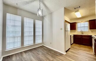 3 beds, 2 baths, 970 sqft, $1,390, Unit 10