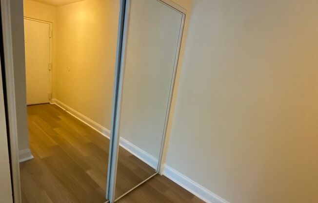 3 beds, 2 baths, 1,152 sqft, $2,300, Unit 14209 #301