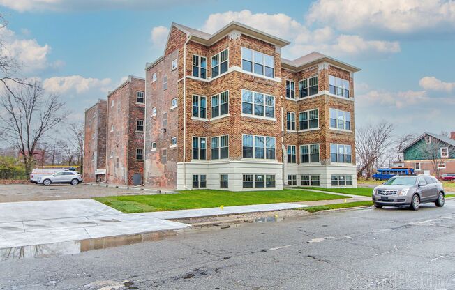 2 beds, 1 bath, 750 sqft, $1,250, Unit 20
