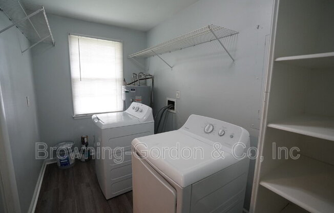 1409 ACKLEN AVE