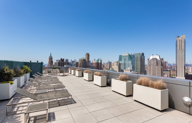 2 beds, 2 baths, $6,100, Unit 5C