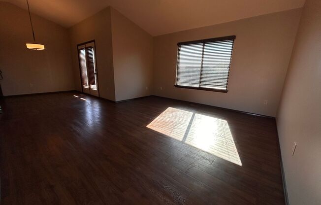 Beautiful 3 Bed 2 Bath + Bonus Room!