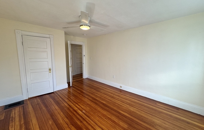 3 beds, 1.5 baths, 1,700 sqft, $3,300, Unit 2