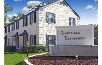 Lakeville Townhomes Apartments