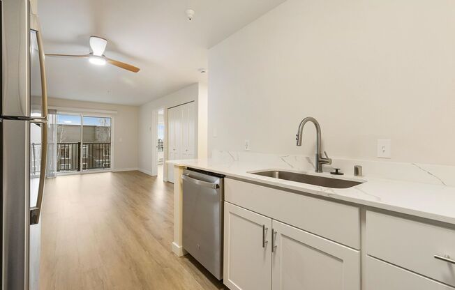 1 bed, 1 bath, 593 sqft, $1,895, Unit 403