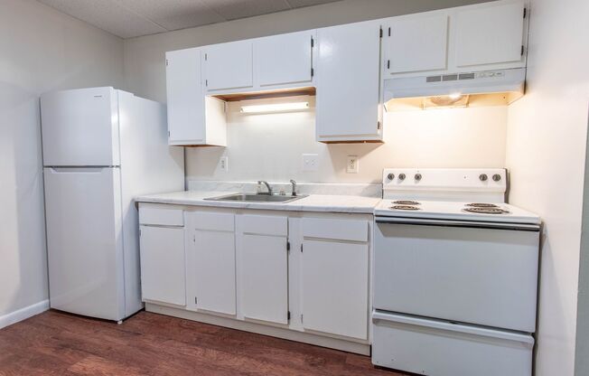 1 bed, 1 bath, $775, Unit 25403