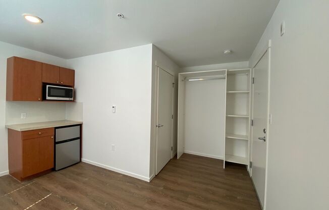 Studio, 1 bath, 175 sqft, $1,125, Unit 4314