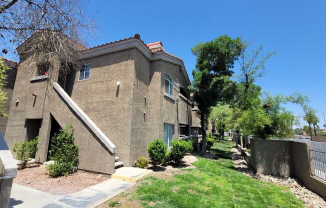 5525 W Flamingo Rd #2033 - 2 bedrooms , 2 bathrooms, 1135 SQFT