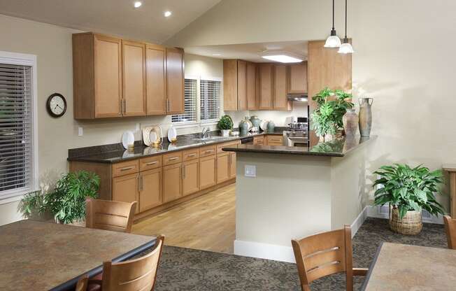 Welcome to Vintage Oaks Senior Apartments | Affordable Senior Apartments 55+