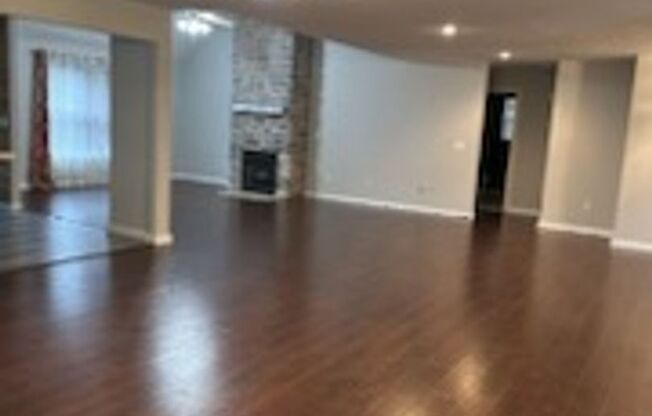 3 Bedroom with Garage! HOA PAID!