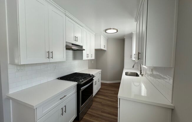 347 Royal Carriage Apartments