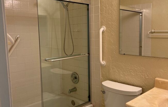 3 bedroom 2 bath house in Poway