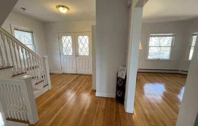 29 LAWNDALE ST