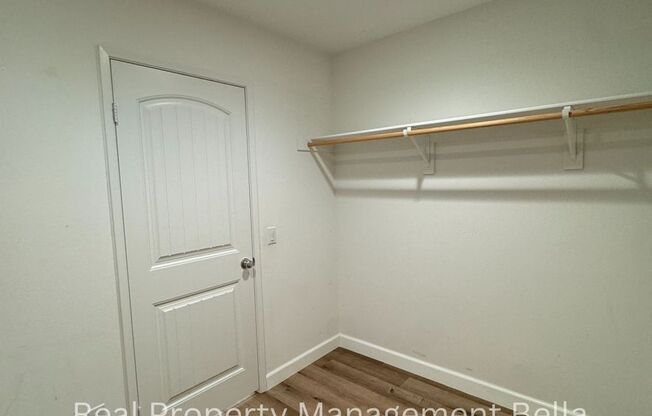 3 beds, 2 baths, $2,750