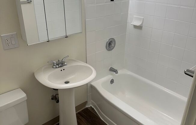 Studio, 1 bath, 552 sqft, $1,550, Unit 312